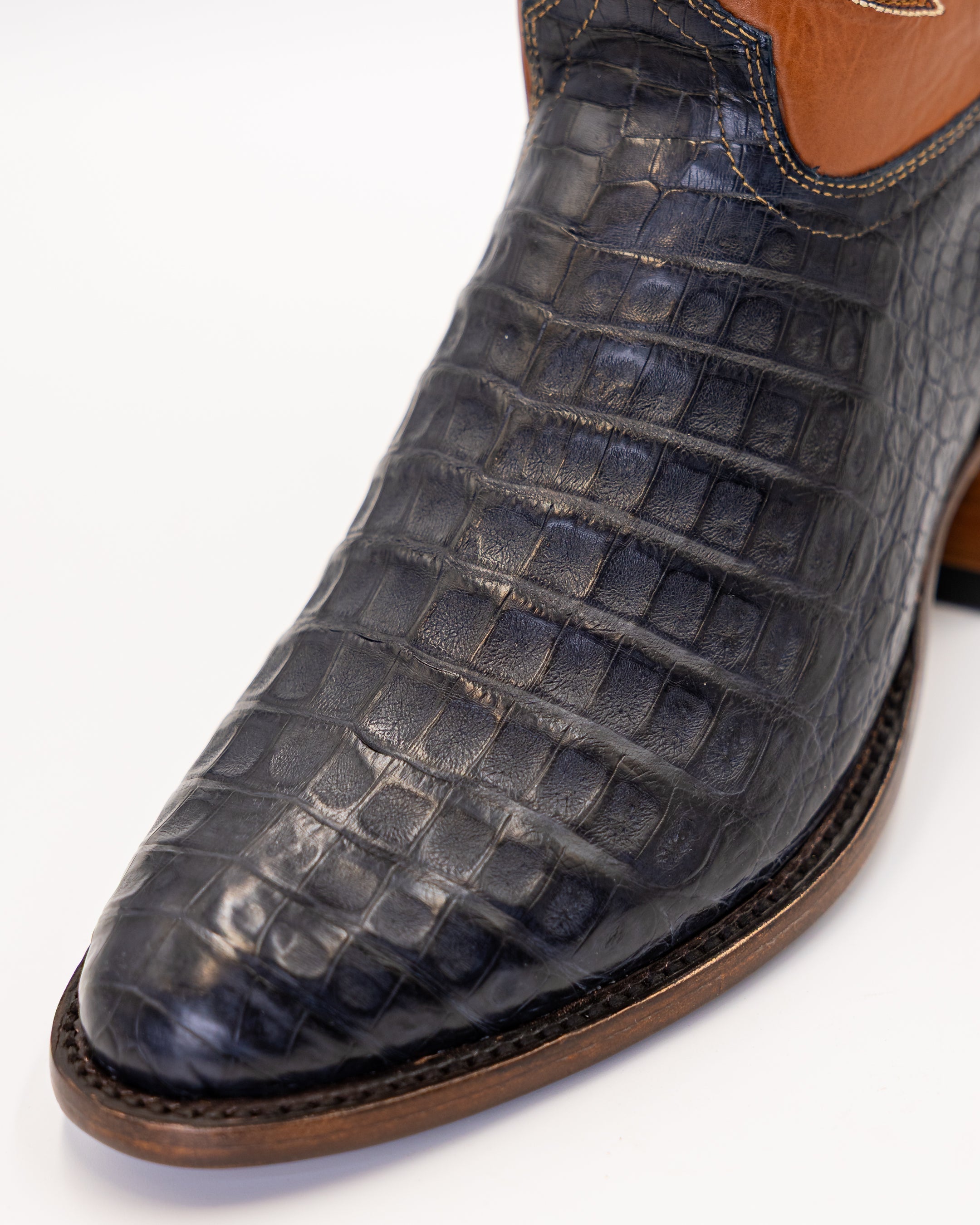 Jesse Navy/Cognac